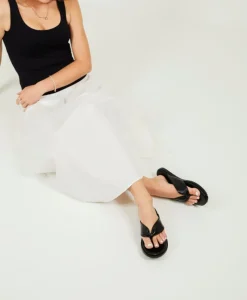 Clover Jandal|Isabella Anselmi New