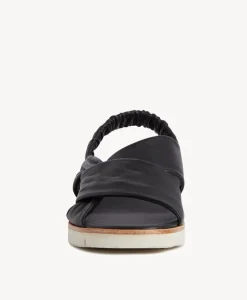 Eva Sandal|Isabella Anselmi Hot