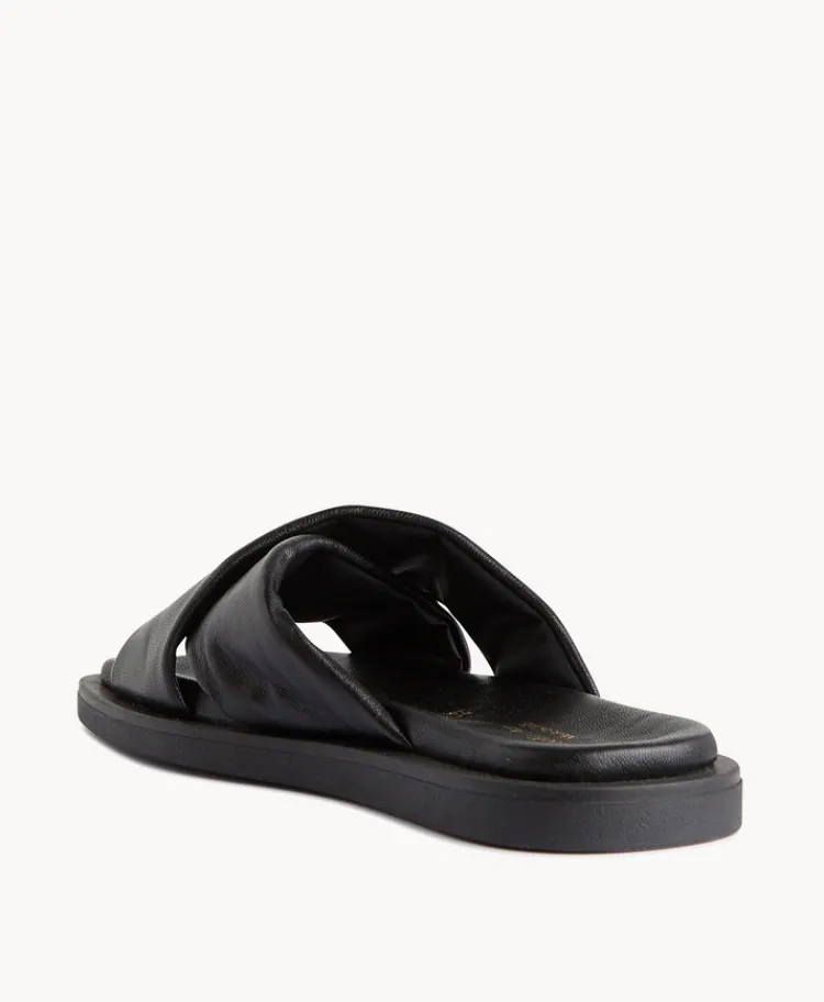 Gina Sandal|Isabella Anselmi Online