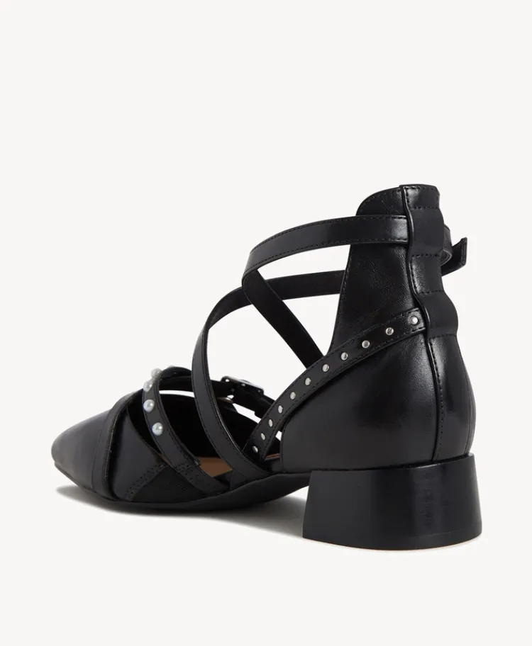 Jett Flat|Isabella Anselmi Best