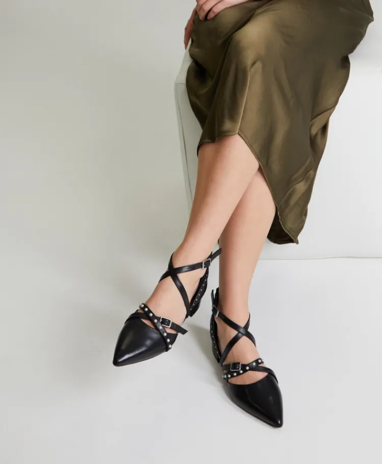 Jett Flat|Isabella Anselmi Best