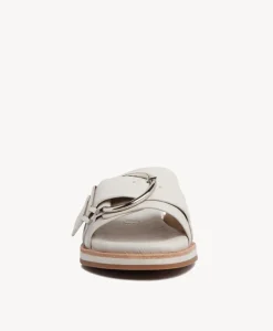 Pearl slide|Isabella Anselmi Hot