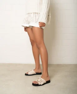 Pearl slide|Isabella Anselmi Hot